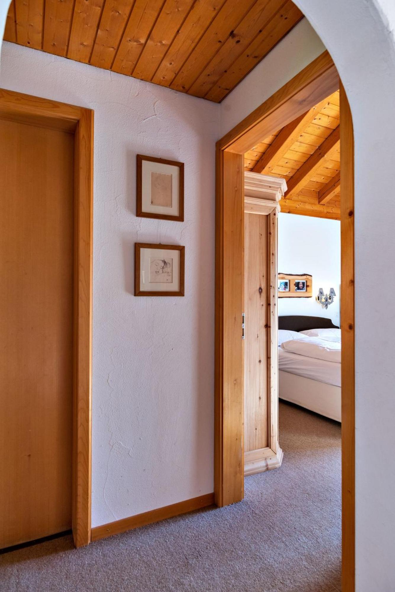 Chesa Panorama B - La Punt Apartment Екстериор снимка