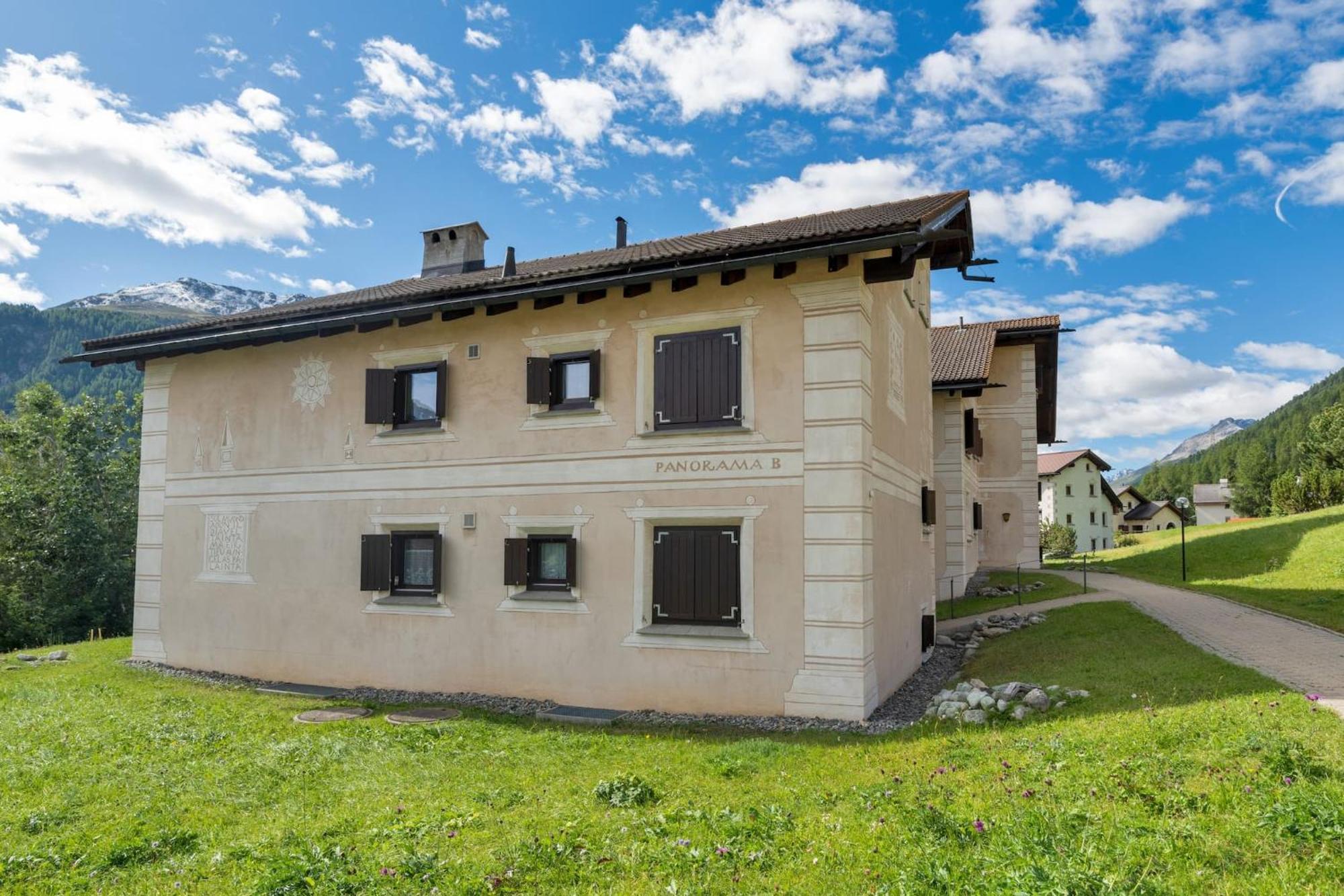 Chesa Panorama B - La Punt Apartment Екстериор снимка